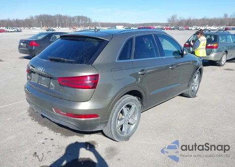 2015 Audi Q3 2.0T Premium Plus z USA, uszkodzony, nr VIN WA1FFCFS6FR013627